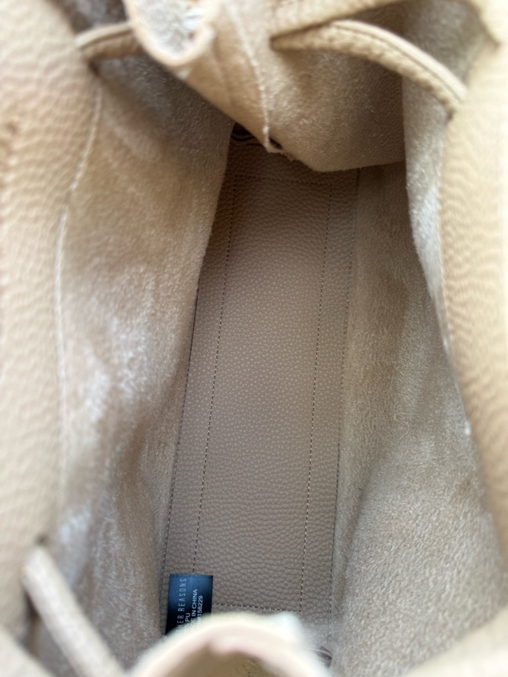 8 Other Reasons Women's Neutral Beige Shoulder Bag - Picture 6 of 6